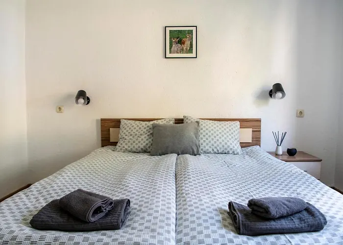 Gasthuis къща до гората