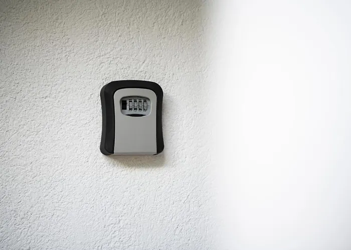 къща до гората