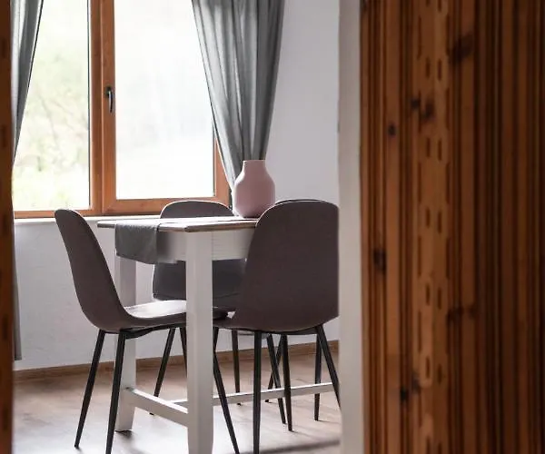 Gasthuis къща до гората 3*